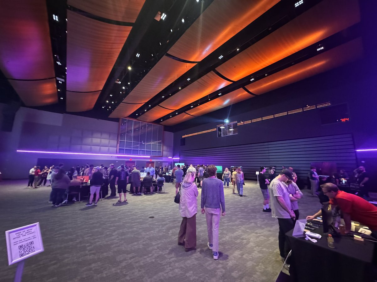 GOTO UR LIBRARY !!! i stumbled upon a local video game showcase and got to talk to so many cool people and see so much community made art and stories  #LiveLoveLibraries