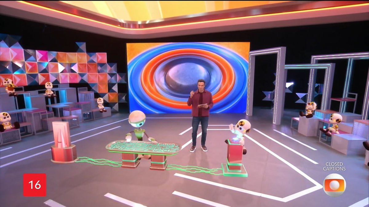 canalantenados's tweet photo. Tadeu: "Vocês viram no último bloco que o Boneco foi apertar o botão e errou; claramente, ele não teve intenção de conquistar qualquer vantagem e foi sem querer. Para que não fique configurada uma vantagem indevida, a direção de prova decidiu acrescentar todo o tempo que levou desde apertar o botão até a gente parar a prova... Em vez de 26 segundos, passou a 35 segundos. De qualquer forma, não vai fazer a menor diferença, porque foi muito apropriado." #BBB26
