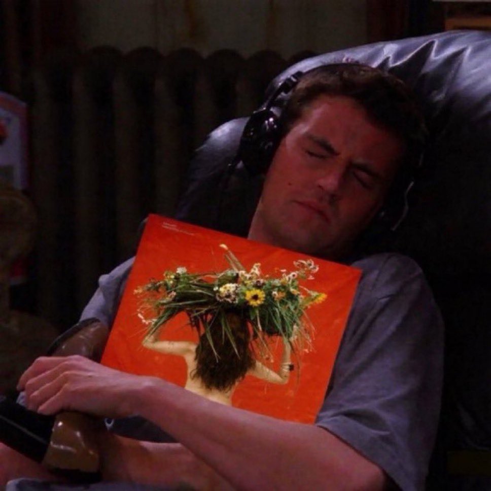 E isso, um beijo da Anitta

Desgraça 10/10
Mandinga 7/10
Caminhador 10/10
Bemba 8/10
Ternura 8/10
Varias Quejas 10/10
So Much Love 5/10
Pinterest -13/10
Nanã 10000/10
Vai Dar Caô 10/10  
Choka Choka 100/10 
Meia Noite 10/10 
Ouro 8/10