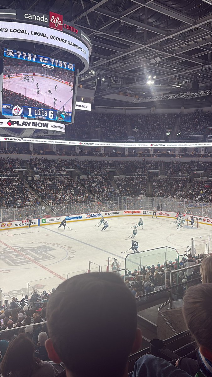 shaw_cian's tweet photo. @SanJoseSharks At the game https://t.co/BvRzJRJGDq