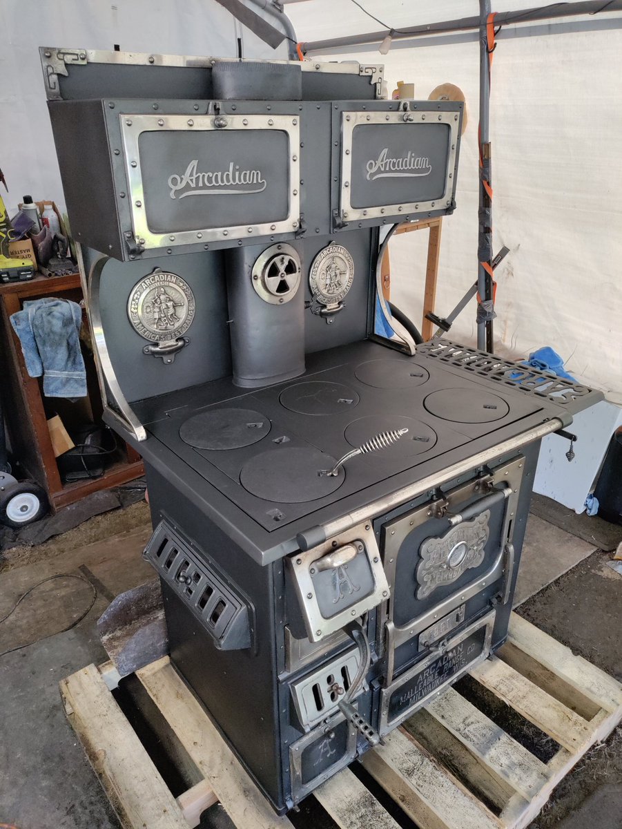 PNWGUERRILLA tweet media