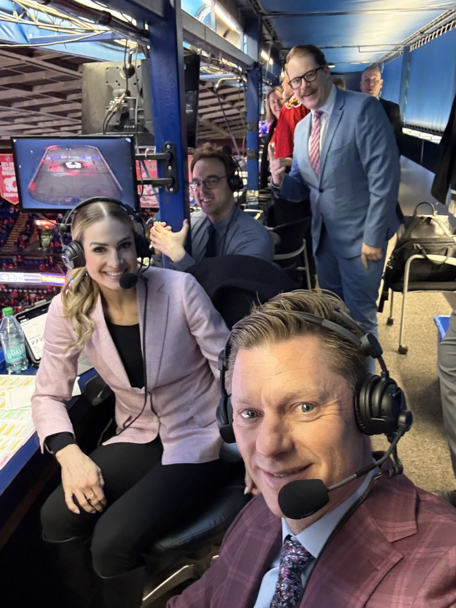 Derek Wills tweet media