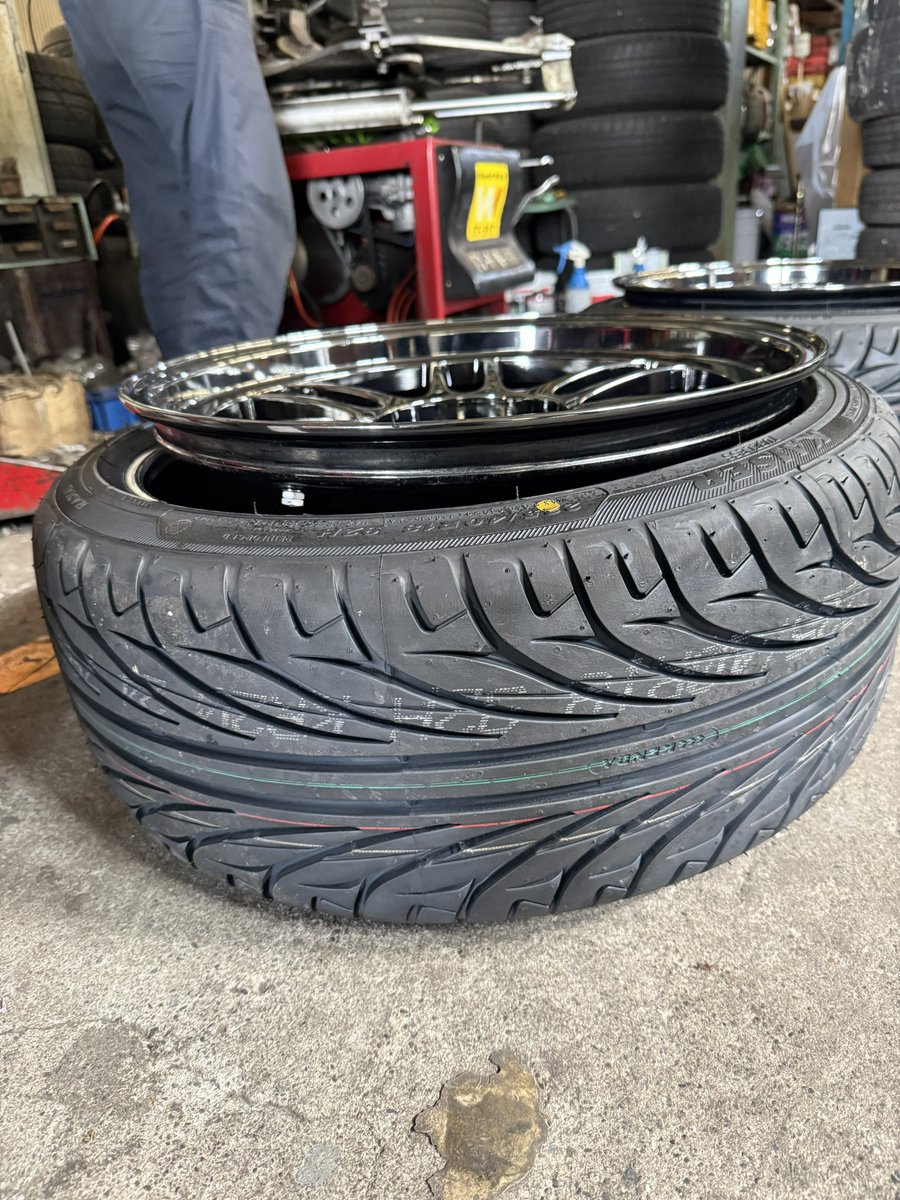 しろい tweet media