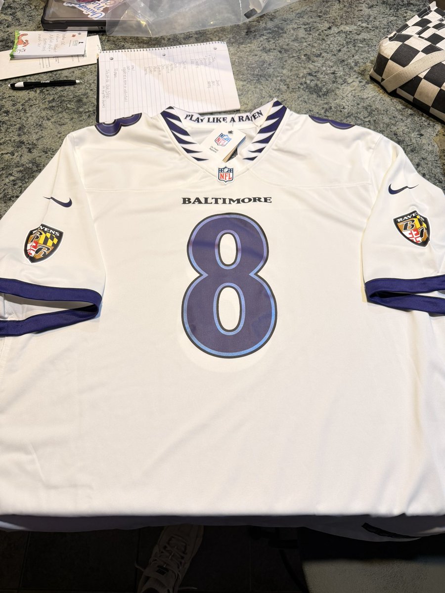 AD23 ツ tweet media