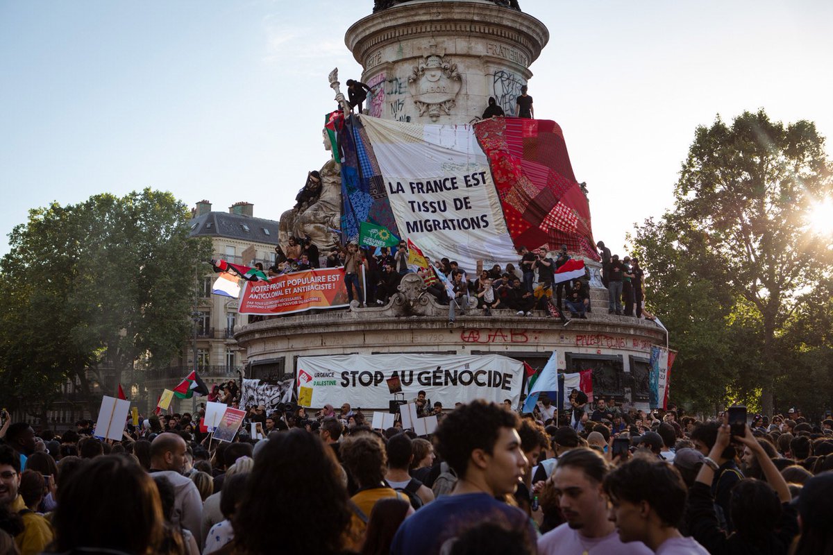 LouisMNWO's tweet photo. According to the 2022 population census in France, approximately 40% of children aged between 0 and 4 are either immigrants or have immigrant backgrounds.

Meanwhile, the number of kids being born in France to two French-born parents keeps steadily decreasing year after year. https://t.co/xXvCNYqiP0
