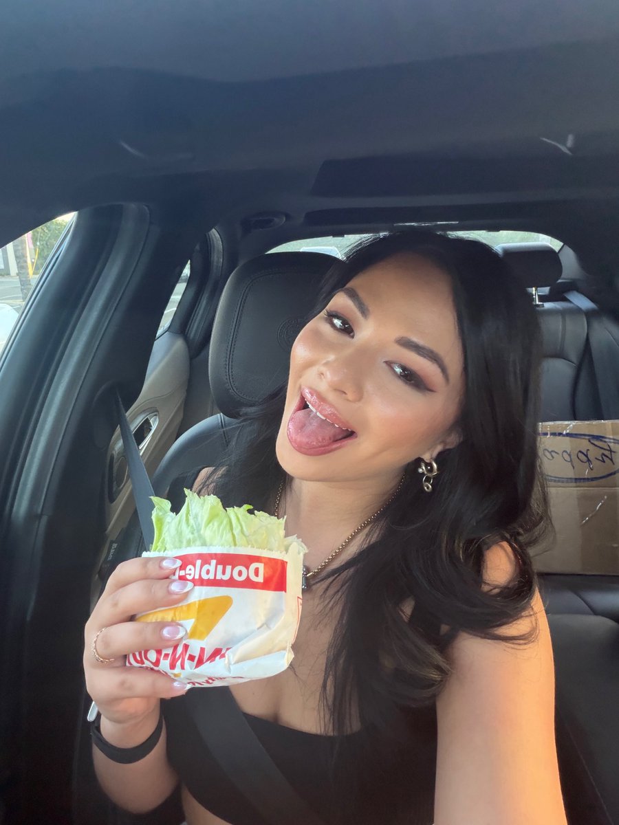 Scarlett Alexis tweet media