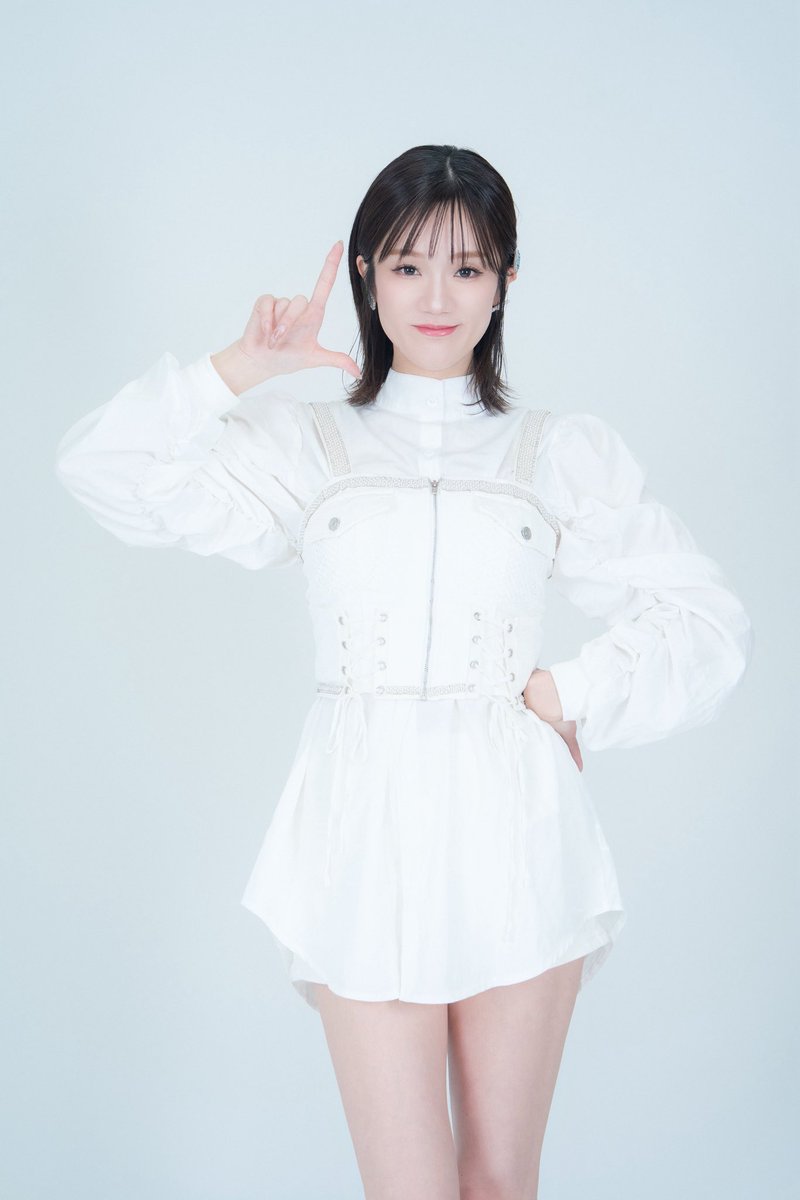 4月17日🌈 LinQ15周年おめでとう🤍 1期生の仲間たち、デビューから15