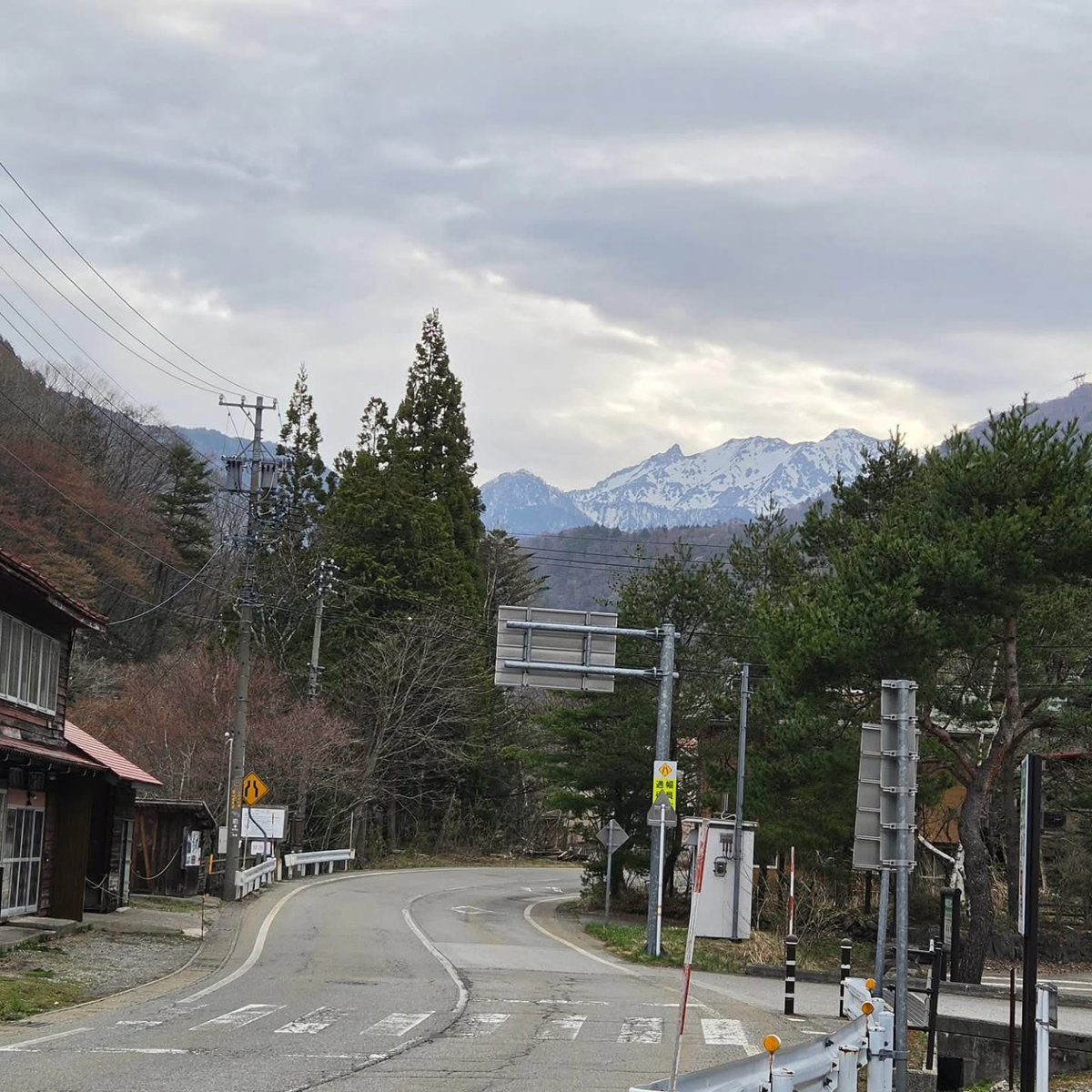 穂高岳山荘 tweet media