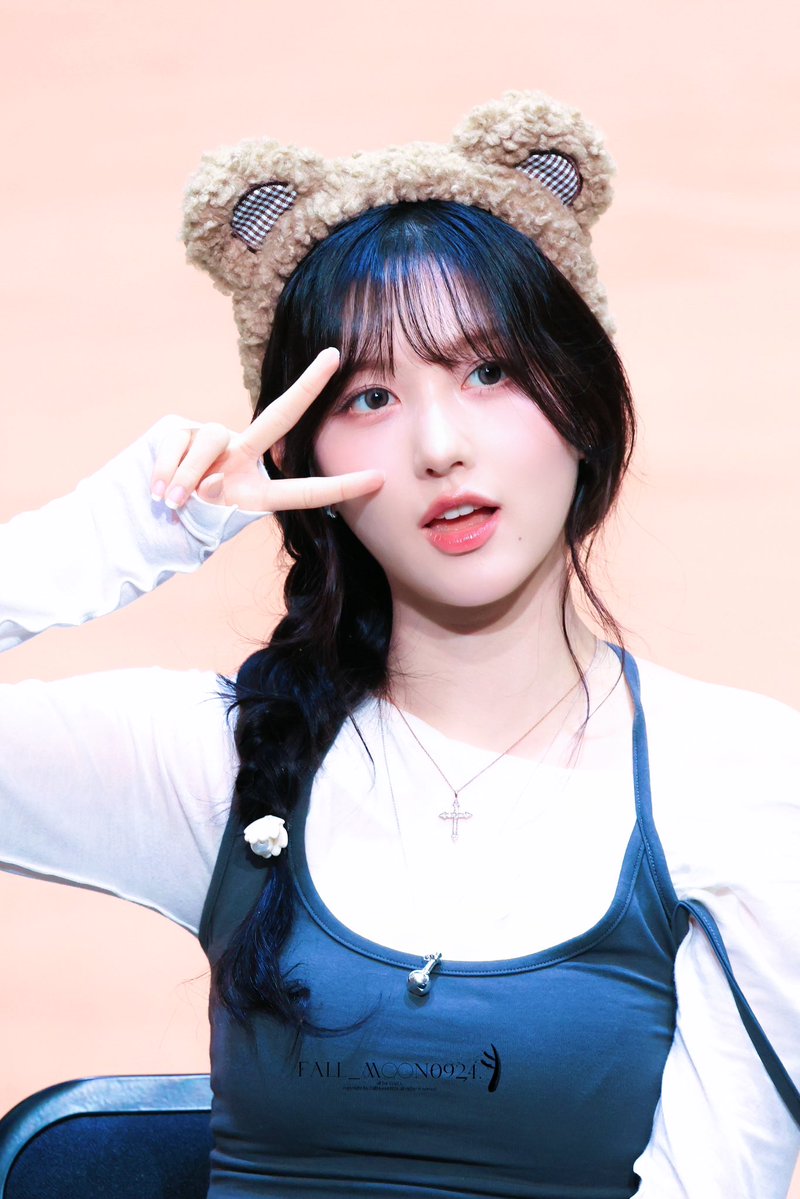 fallmoon tweet media