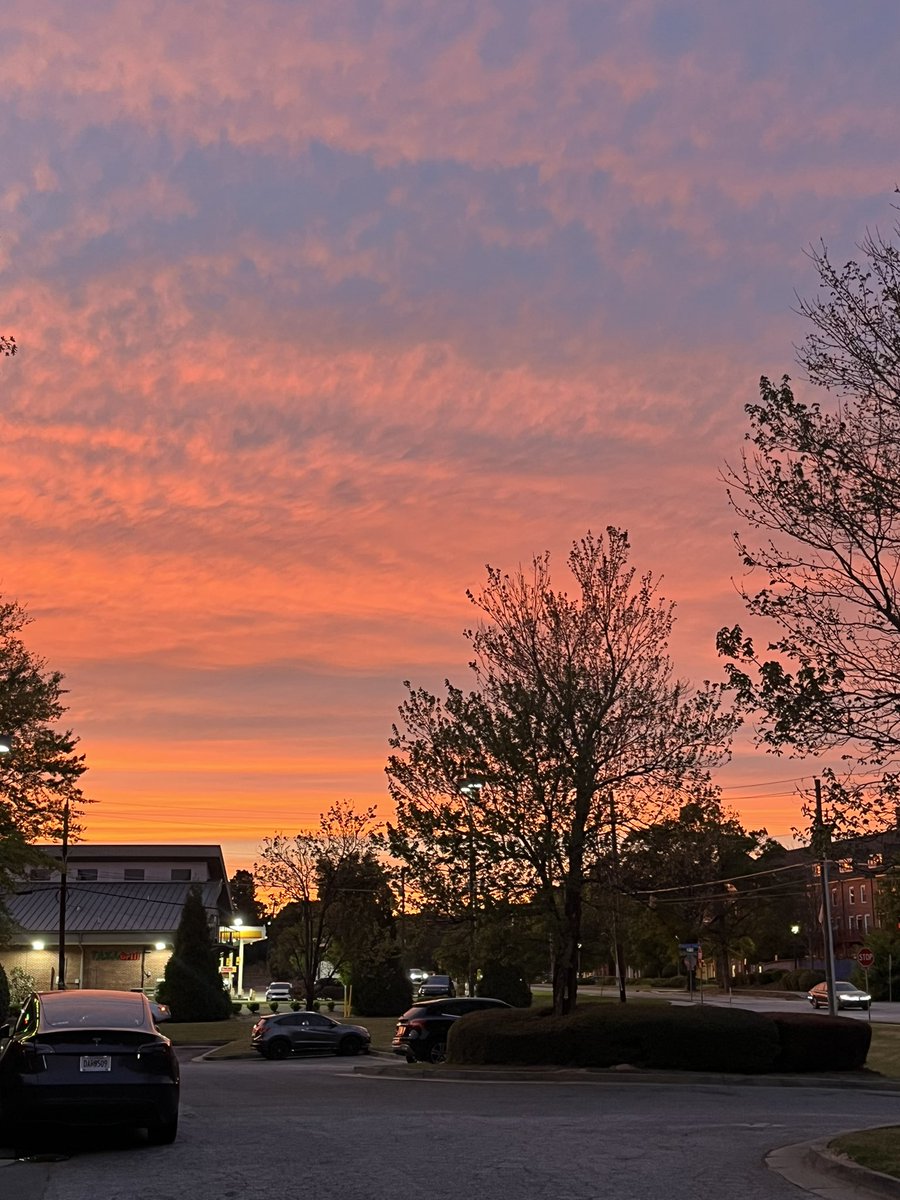 britt ★☆✰ tweet media