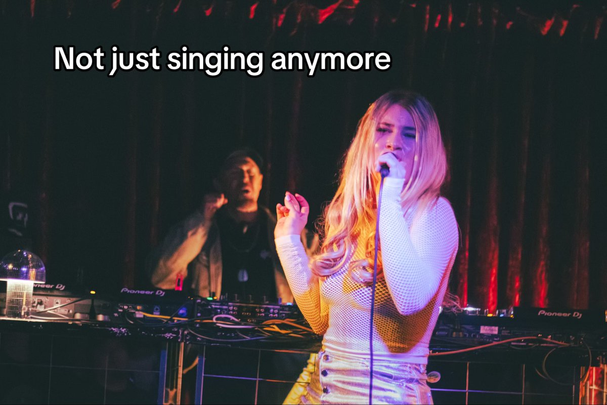 micheleducray's tweet photo. last saturday at @wunderbarlyttelton…

this one meant more than I expected 🖤

original music. my world. just the beginning. 

if you found me… don’t lose me.

📸: @sheo.shoots 

#darkpop #sydneymusic #originalmusic #emergingartist #musicdiscovery https://t.co/jdiK54h9KG