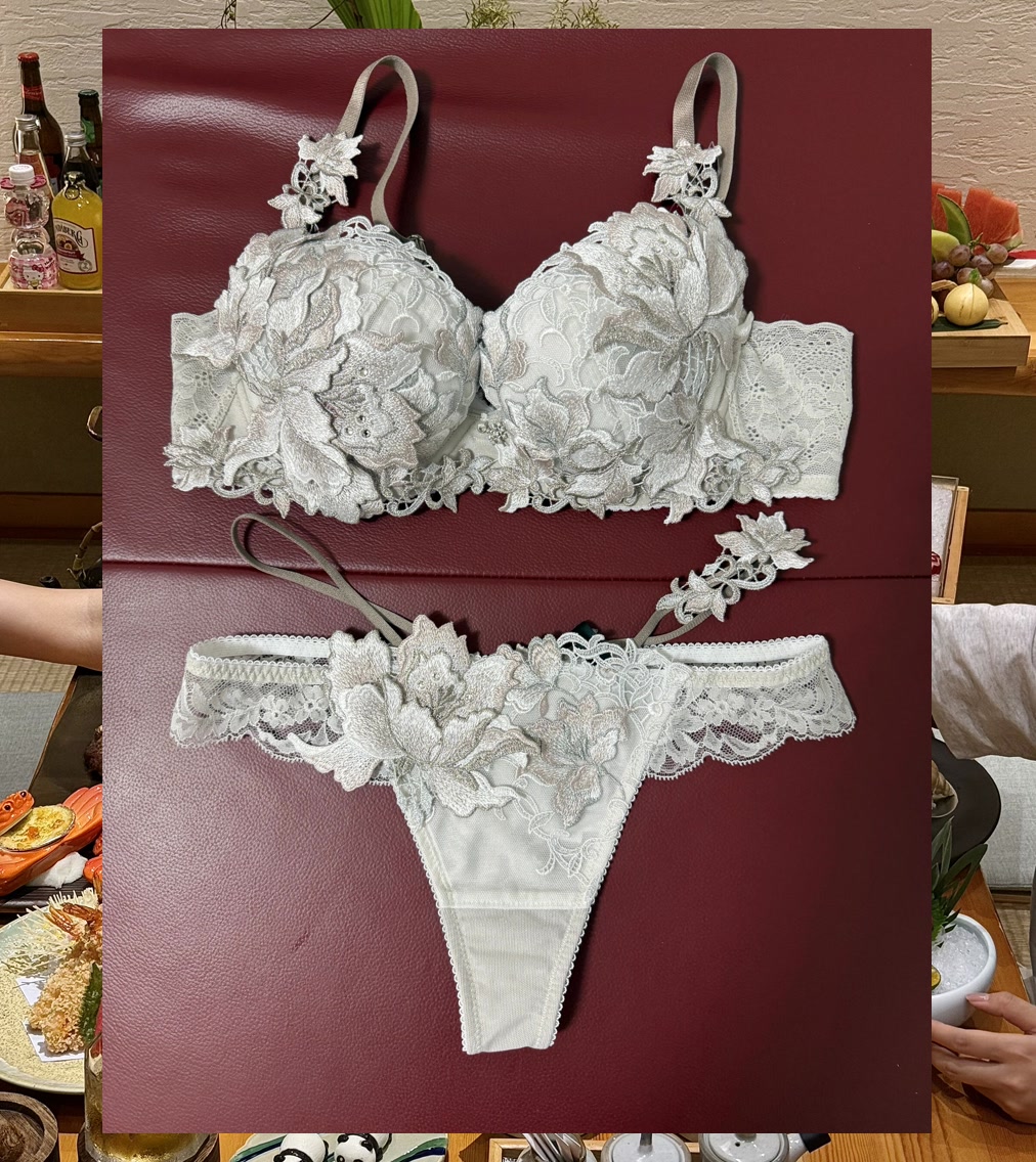 Lisa Fox tweet media