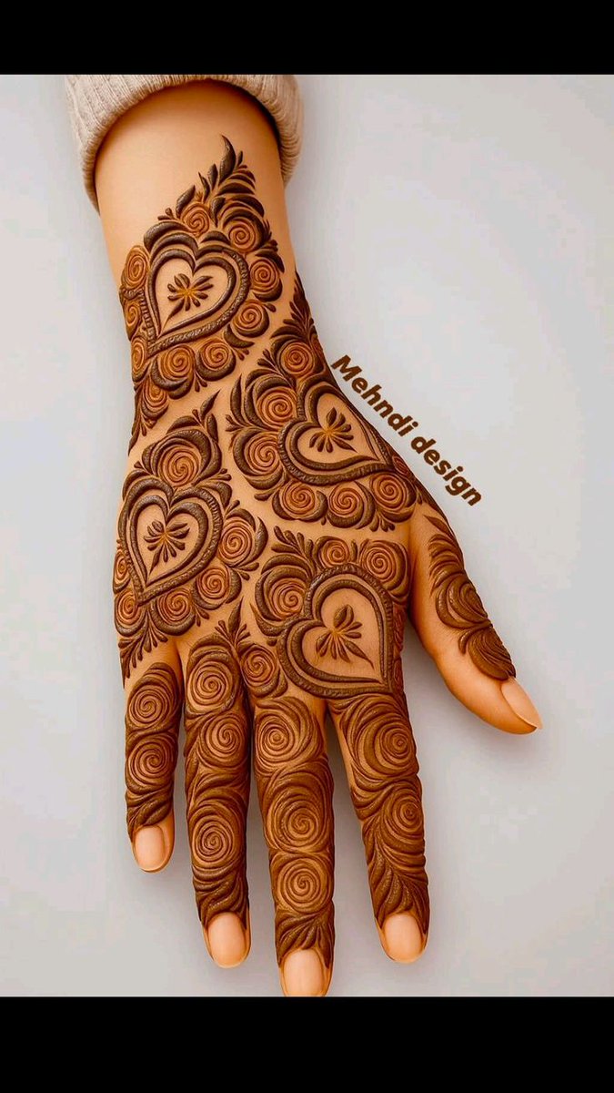 annu_avneet's tweet image. Good morning 🌄🌅 
#Mehndi
#GoodFriday