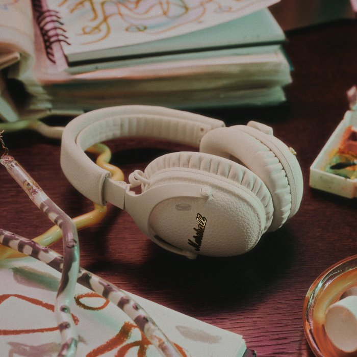 e_earphone's tweet image. 🎉4/24発売！🎉新色でた！

Marshall Monitor III A.N.C. Cream e☆イヤホン オンラインストア価格￥49,980 (税込) 
e-earphone.jp/products/507532

#eイヤホン #新商品 #Marshall