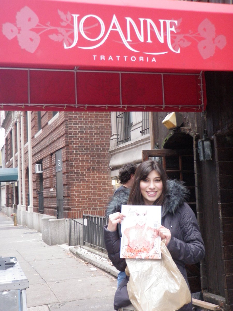 I took a picture in front of Joanne before it was Joanne back in the day. Photos circa 2011. I know everyone hates her dad now but I just been on a long journey with this woman and I will not stand for a single person questioning my loyalty to Gaga ❤️🤍