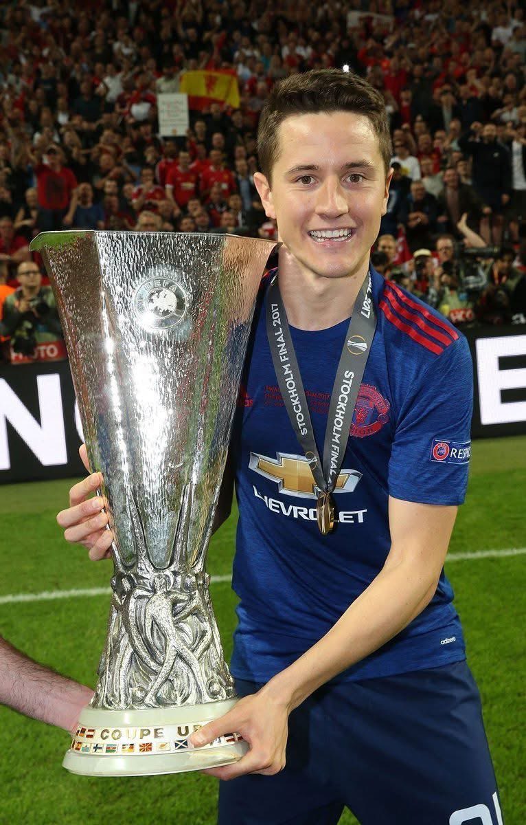 Omoniyiolamioff's tweet image. GOOD GOODY MORNING FT🫶❤️

Good morning fam ☀️  

TGIF vibes! Time to relax a bit and look forward to weekend football ⚽ Manchester United fans 🔴, we go again—hope in our hearts and banter ready 😄  

Have a blessed and productive Friday 🙌 #MUFC #TG