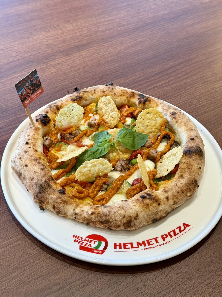 matt675r's tweet image. 今日の動画は本日オープンしたSHOEIヘルメットパークの動画です🔥
Wokaさんと一緒に取材させていただきました✨️
(ピザの写真ばっかりだな…🍕)

夕方18時公開予定🔥

 #SHOEI  #SHOEIHELMETPARK