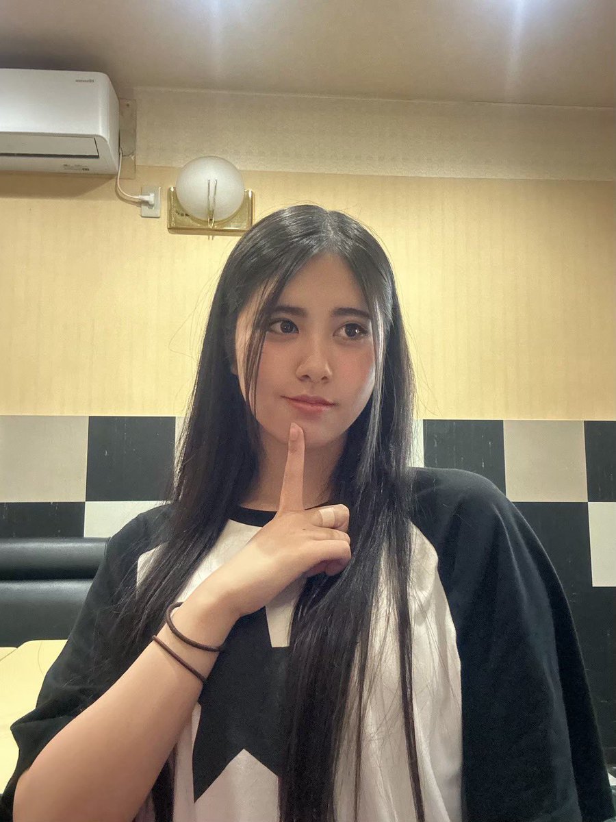 okoge_luna's tweet image. 明日から旅行なのにパッキング終わってなくってめちゃくちゃ焦ってますっ✌🏼😹
明日3時起きだから早く終わらせないと〜

午後も頑張っていこーねー！

#LUNA