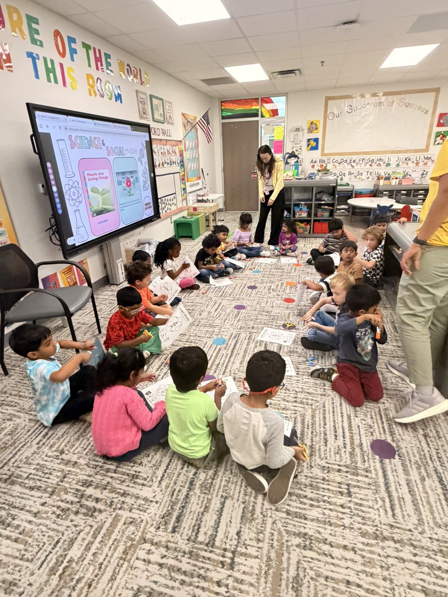 RemyaPreKMagic's tweet image. We explored the plant life cycle through cutting and pasting.This group was fully engaged, focused &amp;amp; excited to learn for a full 20 minutes.Moments like these show how meaningful, interactive activities bring concepts to life! #PreK #LearningThroughPlay #calhounconnects