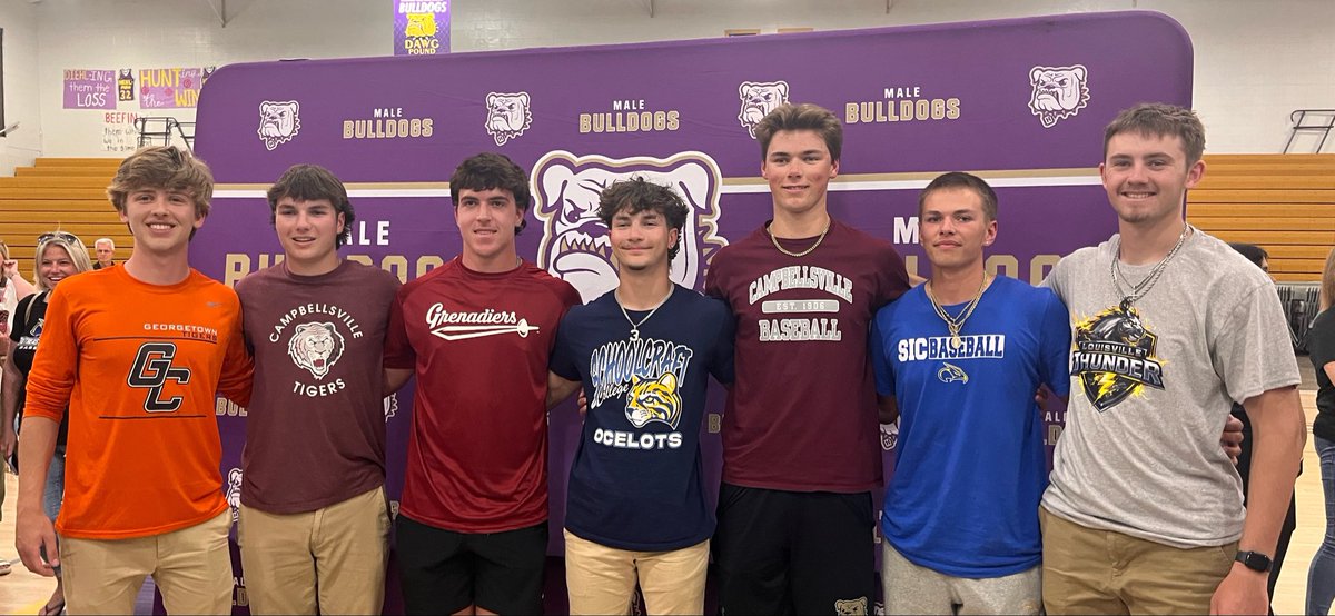 MaleHSBaseball1's tweet image. Super proud of this group of Seniors who signed their NLI’s today with their selected colleges. Leaders on the field and gentlemen off.  Bulldogs!!  🟣🟡⚾️#Dawglife #ForTheH 
@1LukeThompson4 @gary_hellman23 @TrentonM0rris22 @ColeWoodward44 @seth_keefe @ShumateCooper @SethHenson84
