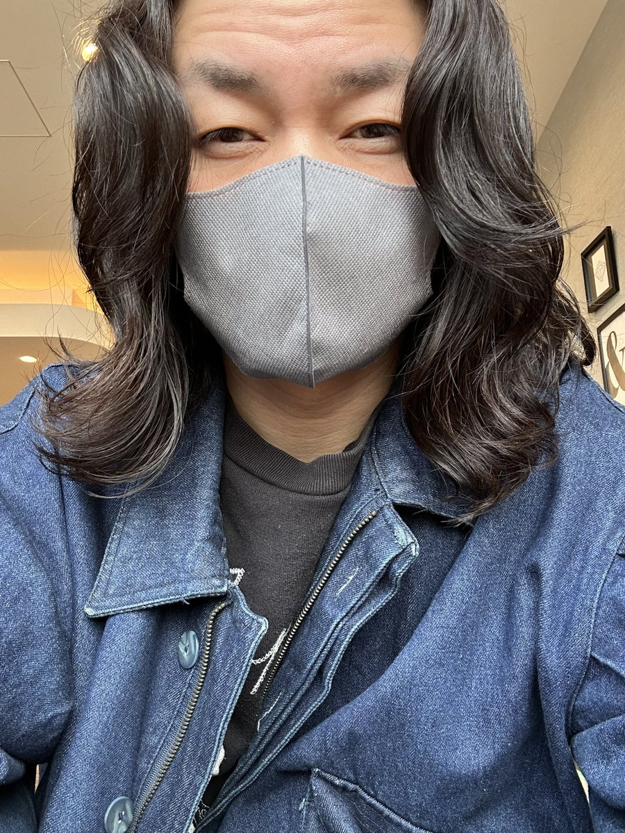 とうとうNEW前歯の処置開始
麻酔で意識ふわふわですが長丁場の治療信頼する先生の技のお陰で終わりました
あと二、三回で俺はNEW前歯になる！！！