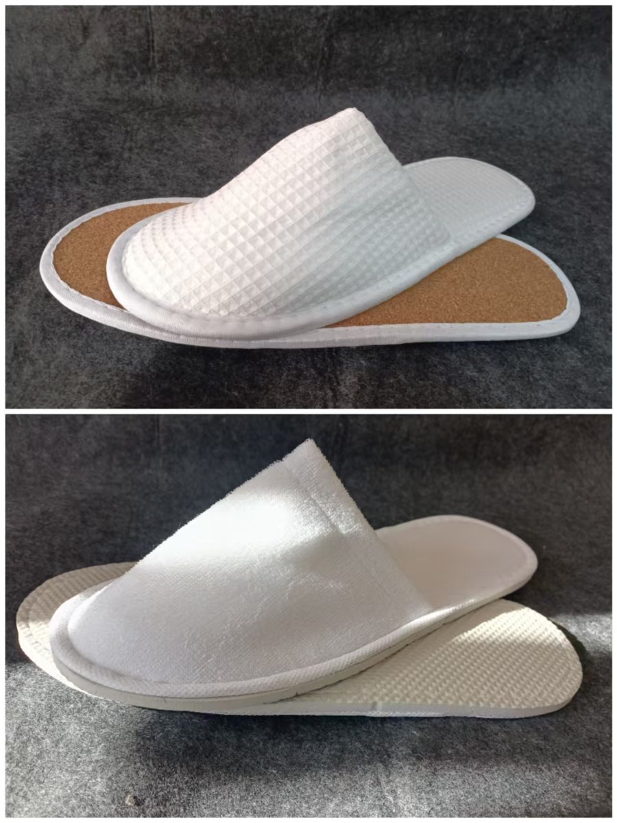 mujietech's tweet photo. Hot Sale Customized Logo Disposable Hotel Spa Slippers for Home or Hotel Amenities or Plane or Resort https://t.co/MePClBq3ns
