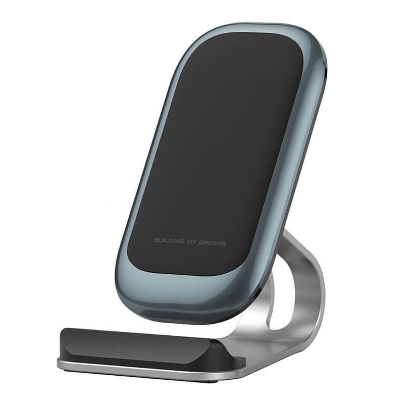 EOrangame's tweet photo. Completely transform your charging experience! Our stylish 15W wireless fast charging stand allows for fast charging of iPhones and Android phones, even through phone cases. Say goodbye to a cluttered desktop. Supports Qi/PD fast charging, making it the perfect desktop companion. https://t.co/1VOZ0eQECg