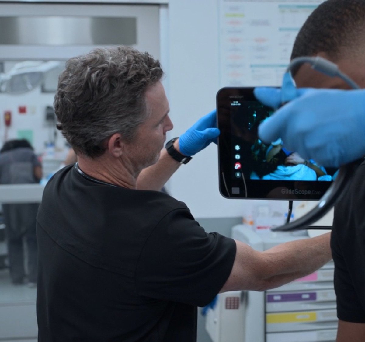 jojorbbit's tweet image. his arm like #wow