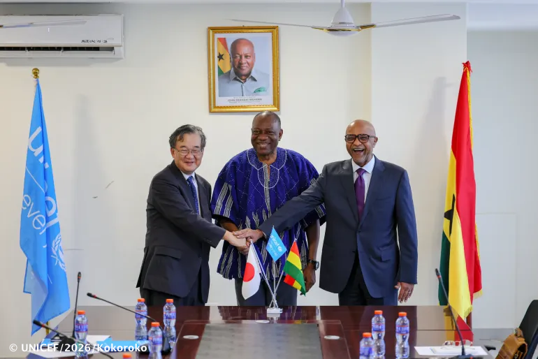 UNICEFinJapan's tweet image. 日本政府🇯🇵による資金協力のもと、#UNICEF はガーナにおける児童労働をなくすための画期的な官民連携事業を開始しました。日本のイノベーションや民間部門の専門技術を活用し、ぜい弱な立場にある1万3,000人を超える子どもとその養育者の保護に取り組みます。
#UNICEFTHXJAPAN
unicef.org/tokyo/news/202…