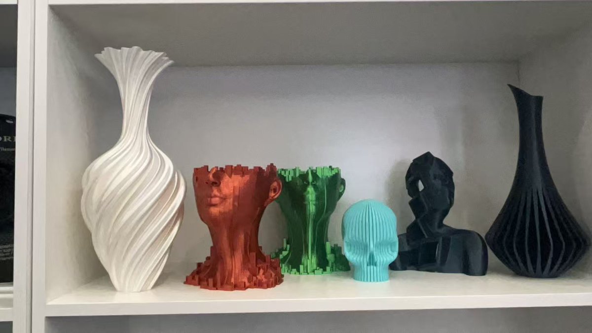 tinmorry_3D's tweet photo. RAPID + TCT ボストン、無事終了しました!🚀
クリエイター、エンジニア、イノベーターたちと交流できた、素晴らしい3日間でした。
実用的な応用事例についての会話が特に印象的でした。🔥
お立ち寄りいただいた皆様、ありがとうございました。続報は近日中に!
#RapidTCT #3DPrinting https://t.co/SBr8nDVFrY