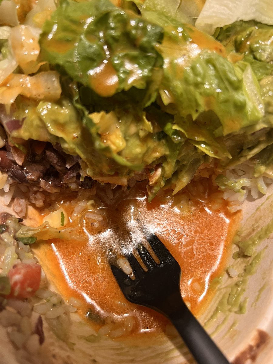 ريفز🇸🇴 tweet media