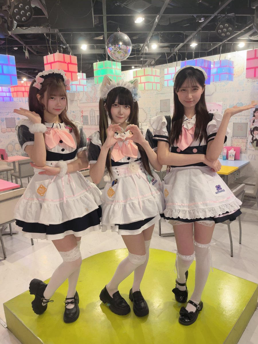 sby_maidreamin's tweet image. おはようございます☀️
本日も #SHIBUYA  開国しました🌈

おすすめはもちろん、新人戦メニュー💕

今日は華金🌸
ハイパーも盛り上がりーみんですよ🍻

ご主人様お嬢様のご入国、待ってるにゃん(≡^.^≡)♪