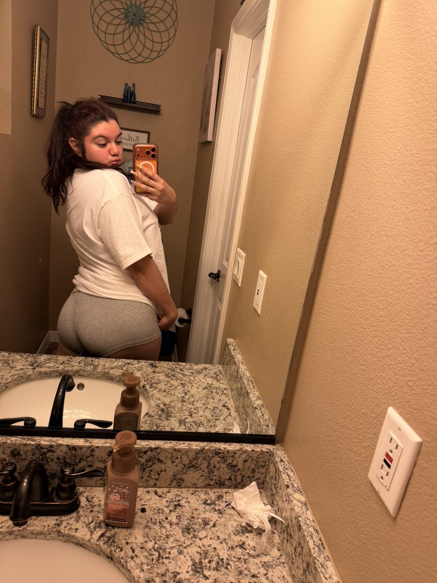 BIG MOMMA tweet media