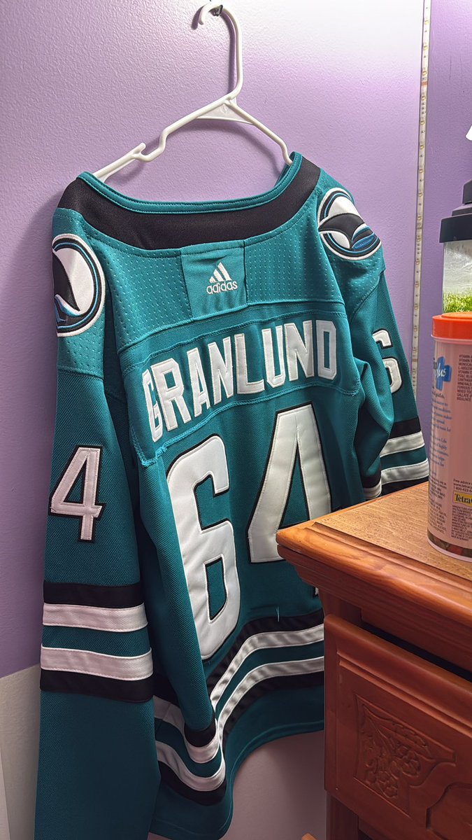 x - Megan 🏈🏒 tweet media