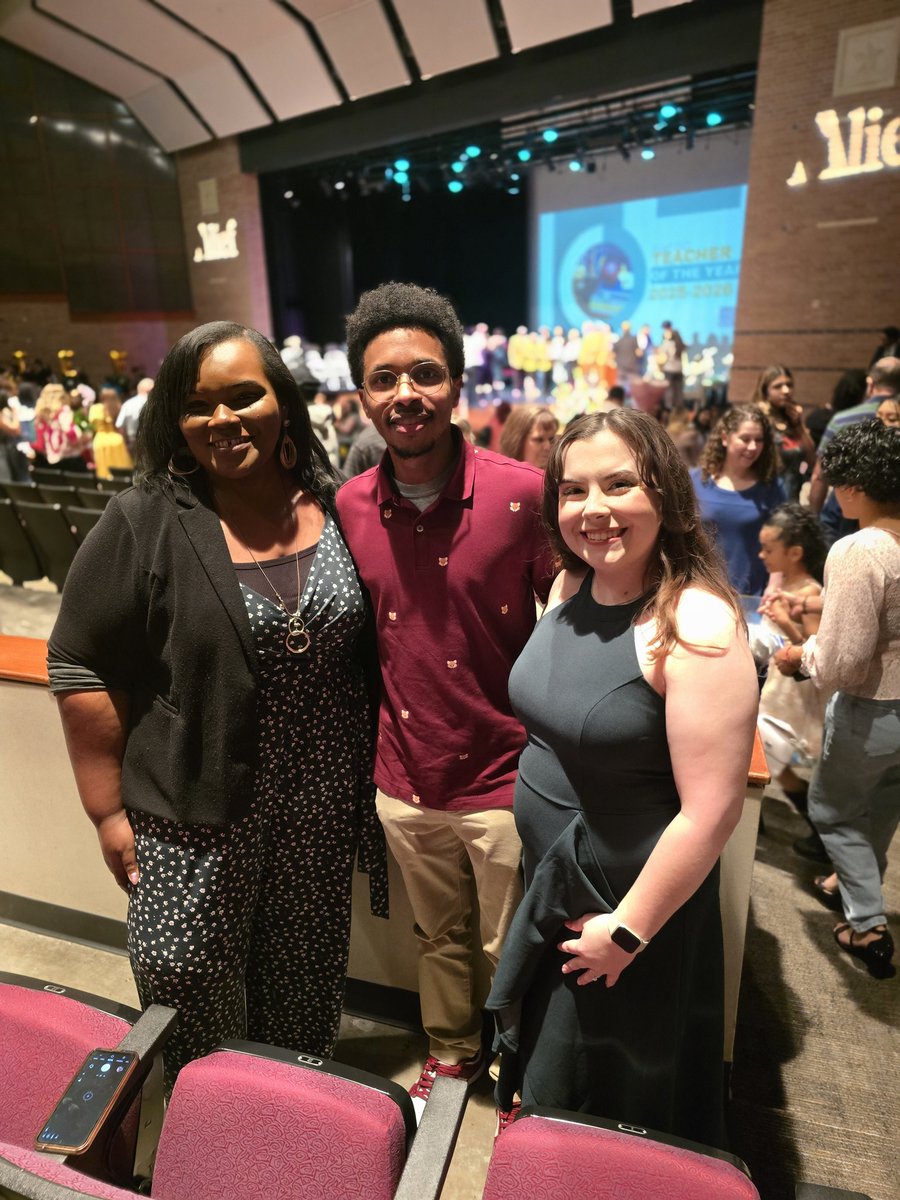 PrincipalDuncan's tweet photo. Congratulations again to our @KilloughEagles Teacher of the Year, @khooksperc! 🎉 We are so Proud of you! 💙💛 https://t.co/V5AB3o2Cv3