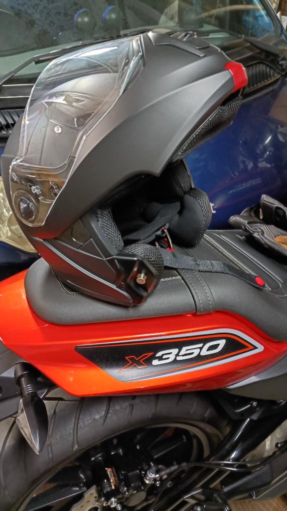 こみや tweet media