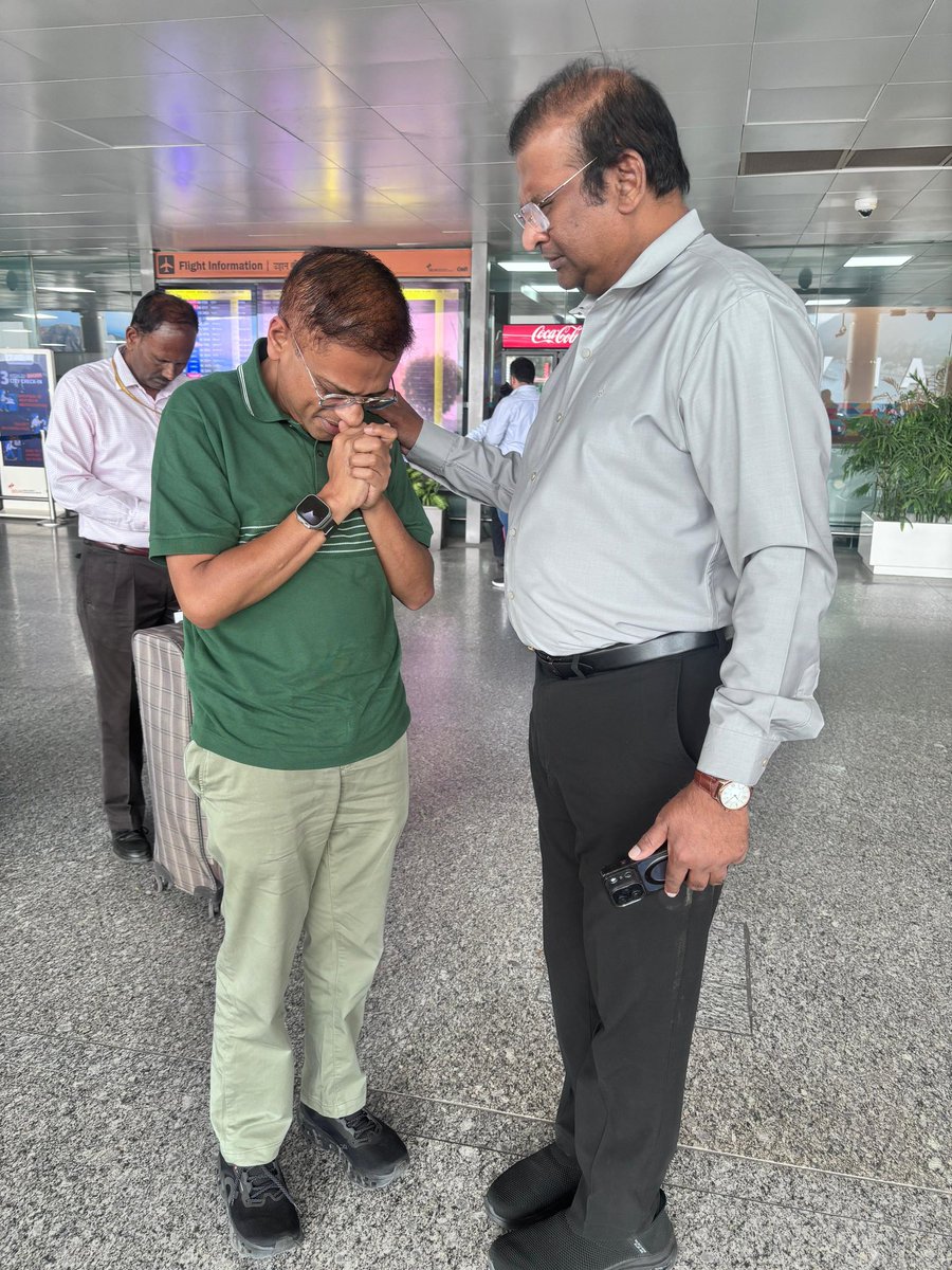 𝐀𝐦𝐢𝐭 𝐀𝐣𝐢𝐭 𝐉𝐨𝐠𝐢 tweet media