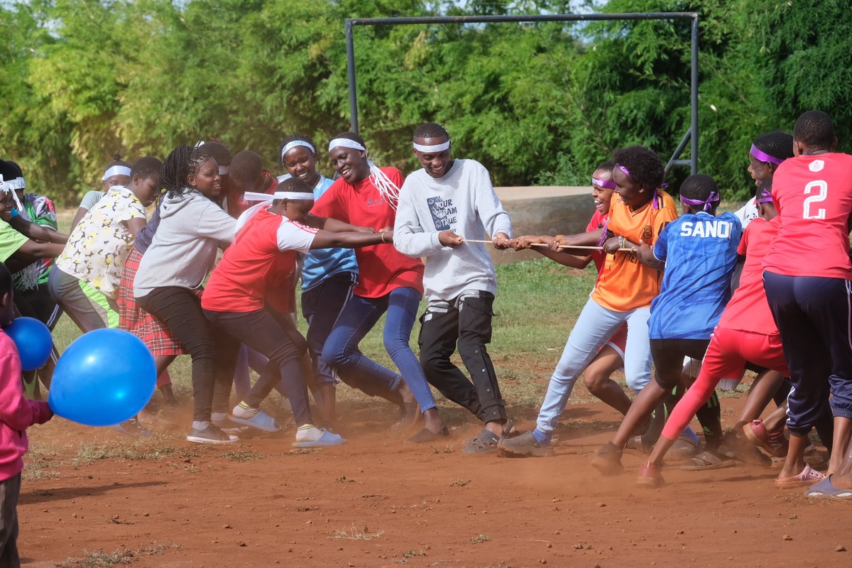 NicePlaceFound's tweet photo. Our scholarship students didn’t just attend a mentorship programme, they stepped into transformation

Safe spaces → Reflection → Clarity → Collective strength

When young people are seen, heard, &amp; empowered, entire communities rise

#GirlsEmpowerment #MentorshipMatters https://t.co/hjd6kpIFtU