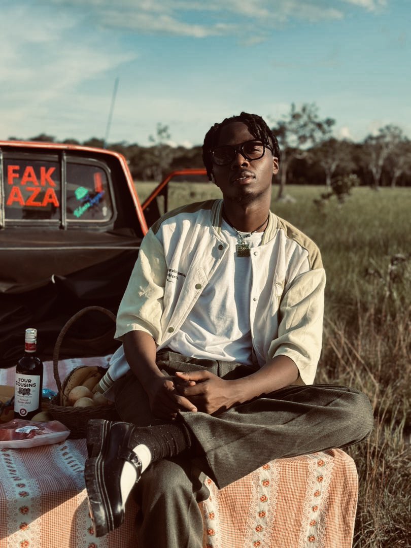 Merchah 🖤 tweet media