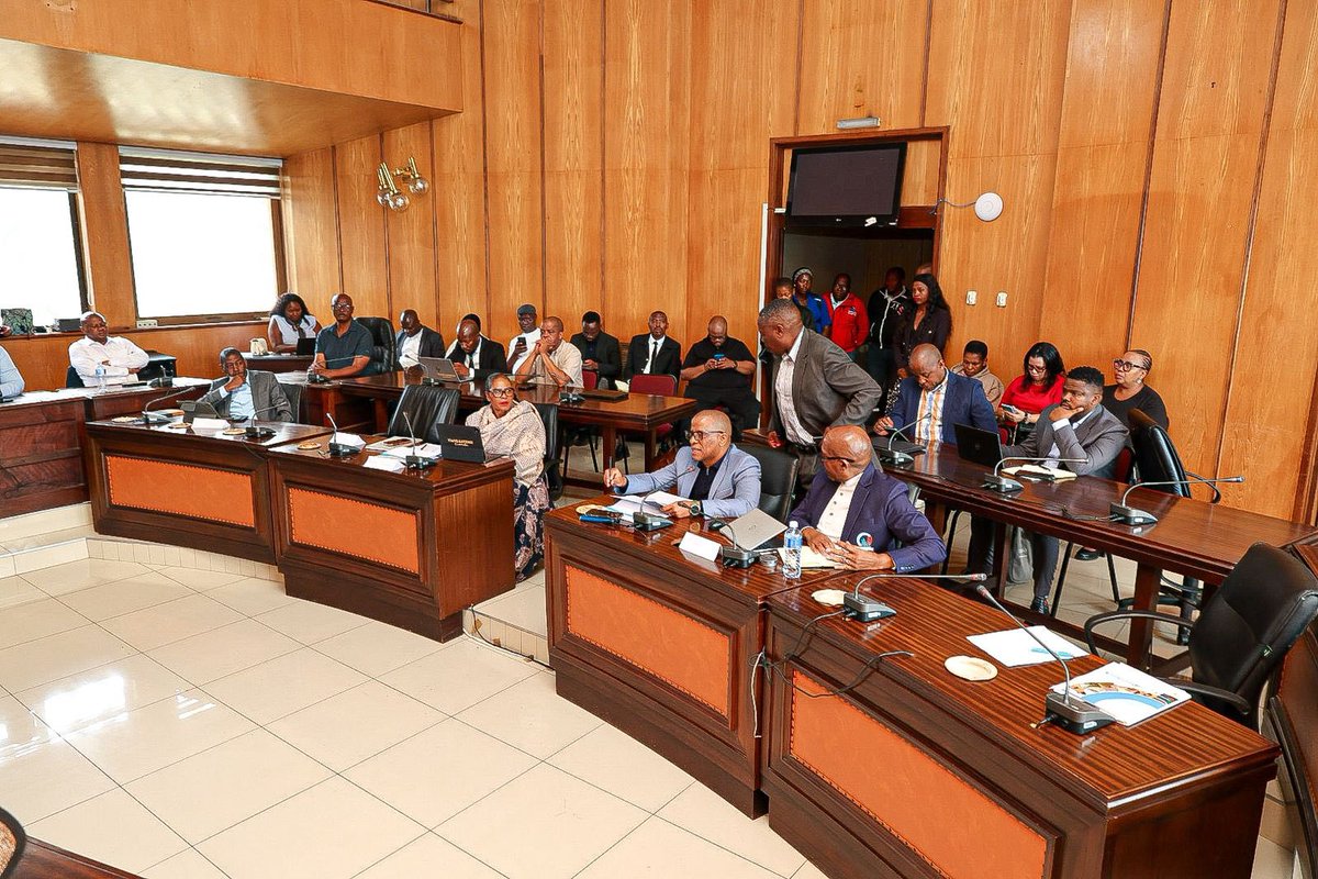 gpgSocDev's tweet image. [𝐔𝐧𝐝𝐰𝐞𝐫𝐰𝐚𝐲] | 𝐍𝐂𝐎𝐏 𝐒𝐄𝐋𝐄𝐂𝐓 𝐂𝐎𝐌𝐌𝐈𝐓𝐓𝐄𝐄 𝐎𝐕𝐄𝐑𝐒𝐈𝐆𝐇𝐓 𝐕𝐈𝐒𝐈𝐓 𝐓𝐎 𝐄𝐌𝐅𝐔𝐋𝐄𝐍𝐈 𝐋𝐎𝐂𝐀𝐋 𝐌𝐔𝐍𝐈𝐂𝐈𝐏𝐀𝐋𝐈𝐓𝐘

📍 This morning, Acting Premier of Gauteng Province @NkomoNomantu is 
in @EmfuleniLM to conduct an oversight visit.

#GGT