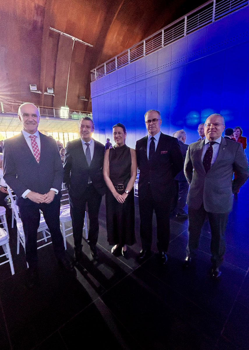 Antonio Muñoz tweet media