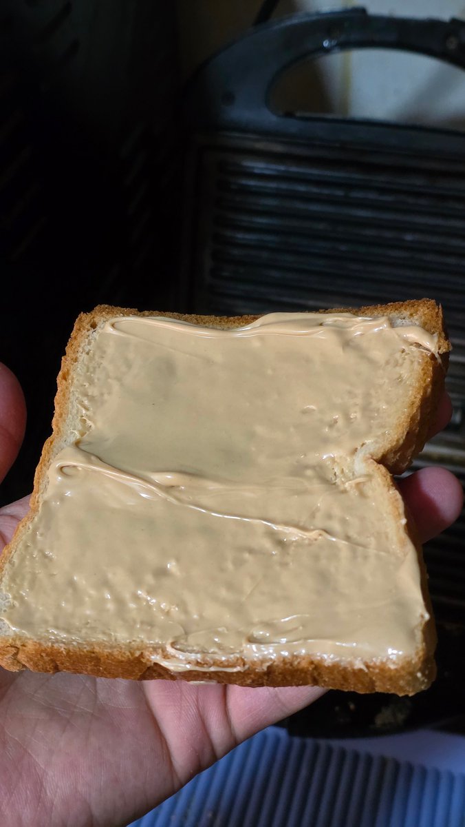 لـؤي tweet media