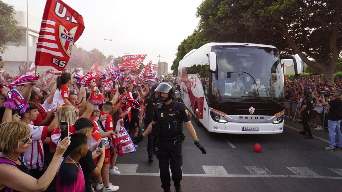 Tw Almería tweet media