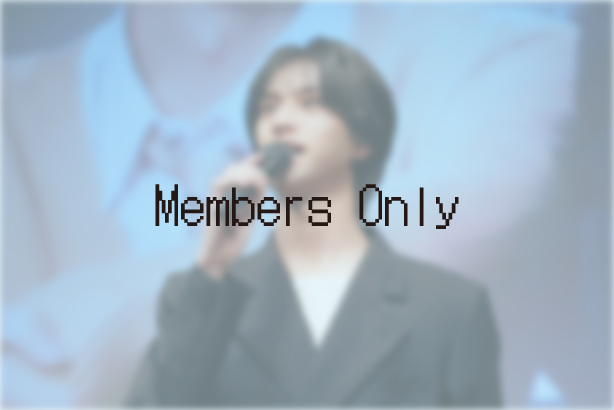 ICEx_official's tweet image. ⋱🧊FC SPECIAL UP！🧊⋰

#阿久根温世 主演FODオリジナルドラマ
「コントラスト」完成披露試写会のオフショットを公開📸🎤

FODにて全話配信中！
キュンとするシーンや、新たな魅力に出会える役柄にも
ぜひご注目ください👀❤️

【SPECIALはこちら】
🔗icex.jp/contents/10662…

#ICEx #COOLer