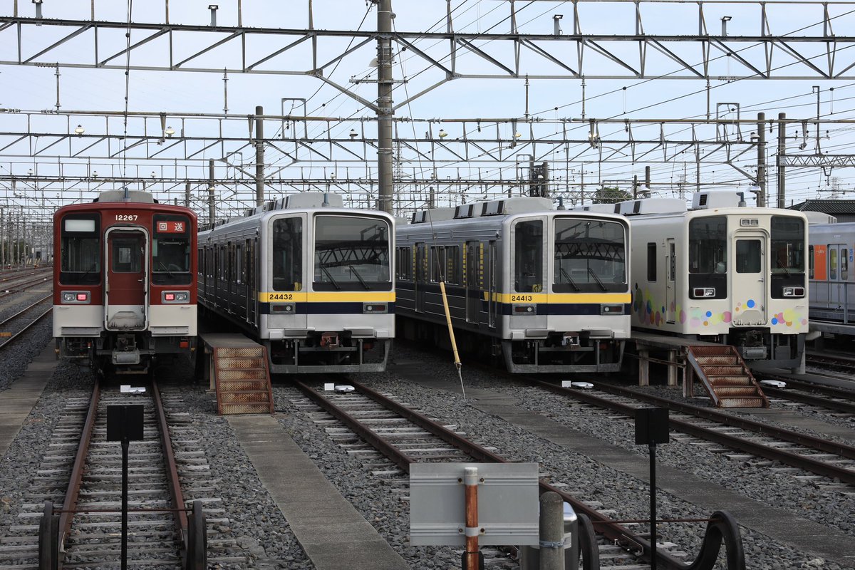 近畿日本鉄道×東武鉄道 11267Fが『近鉄標準色風ラッピング電車』となり