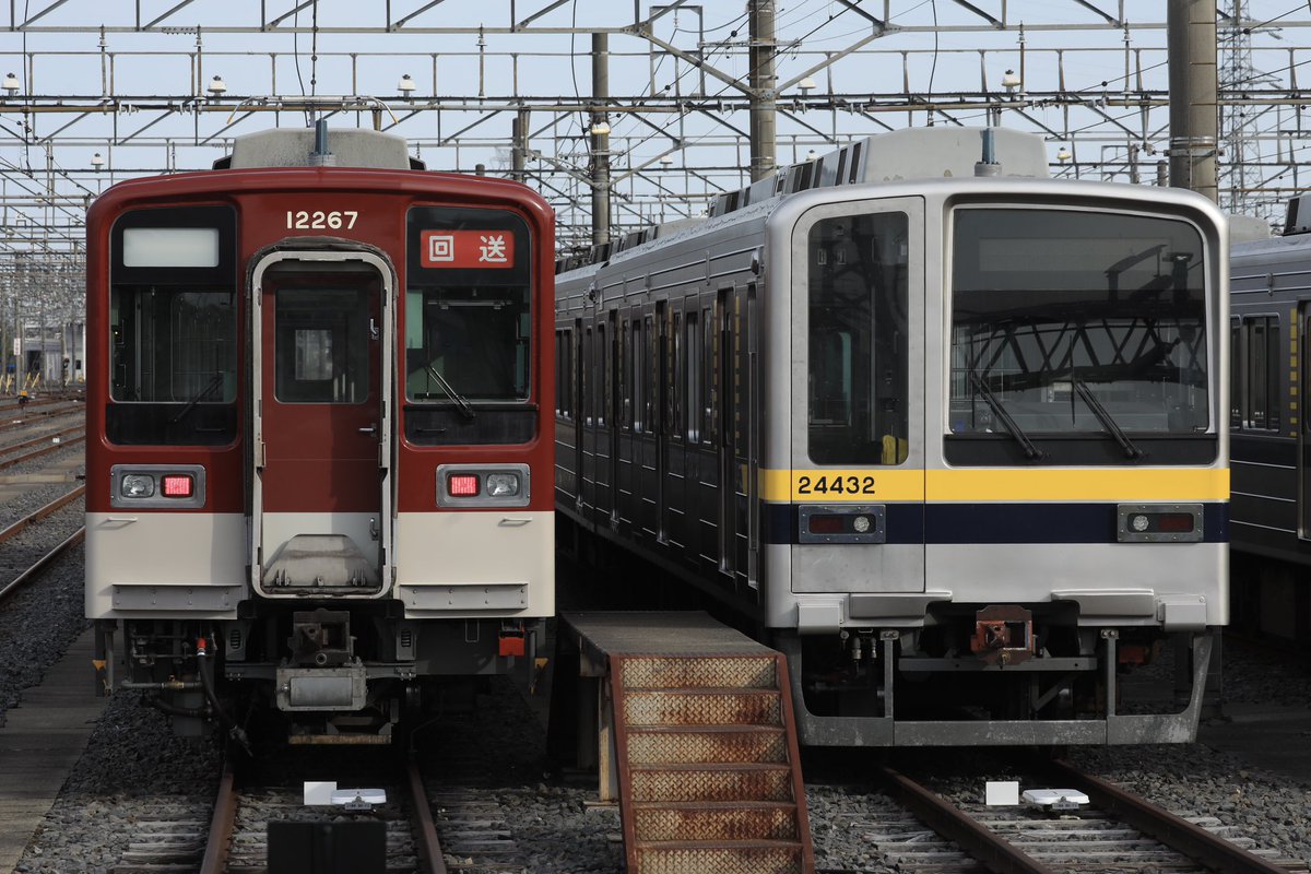 近畿日本鉄道×東武鉄道 11267Fが『近鉄標準色風ラッピング電車』となり