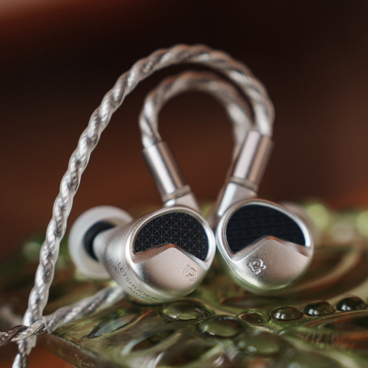 letshuoer's tweet image. Meet the Astralis—where style meets sound! 🎵
Perfect for chilling, commuting, or capturing your weekend moments.🎧
🔗 letshuoer.net/products/letsh…

#letshuoer #earphones #Astralis #hifiaudio #PlanarIEM #musiclovers #audiogear #ImmersiveSound