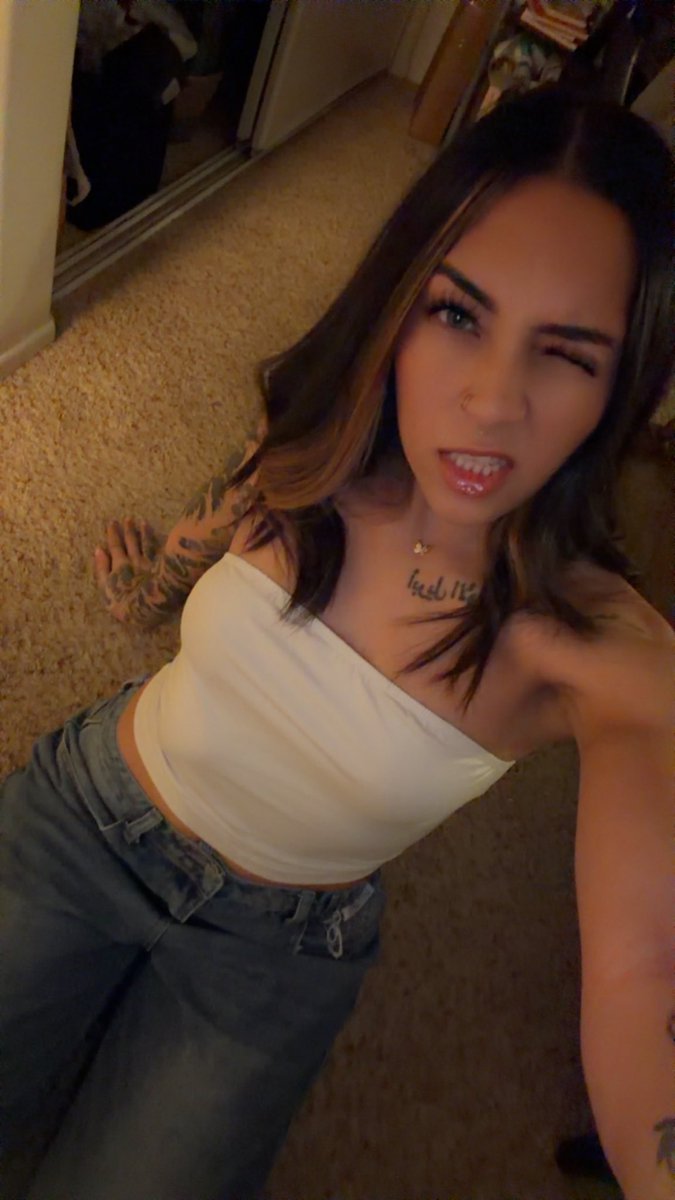 angel girl ❥ tweet media