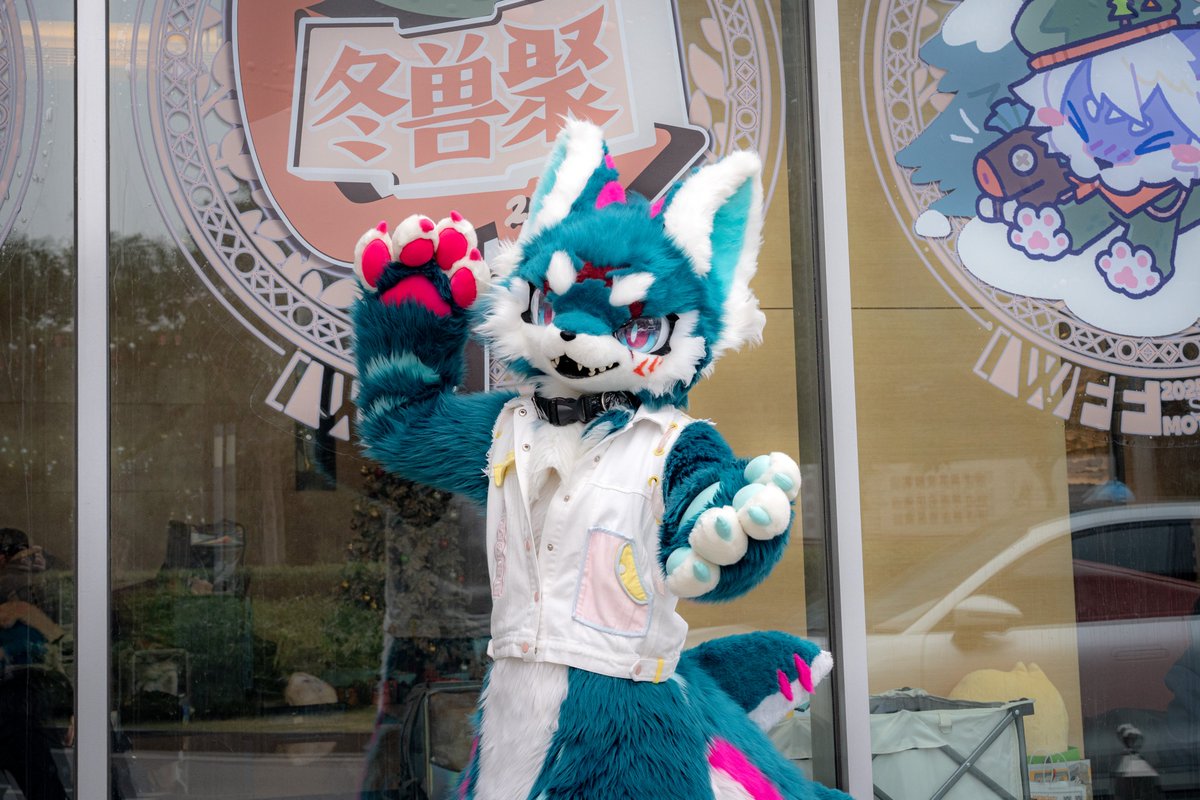 SuperFurryFusion tweet media