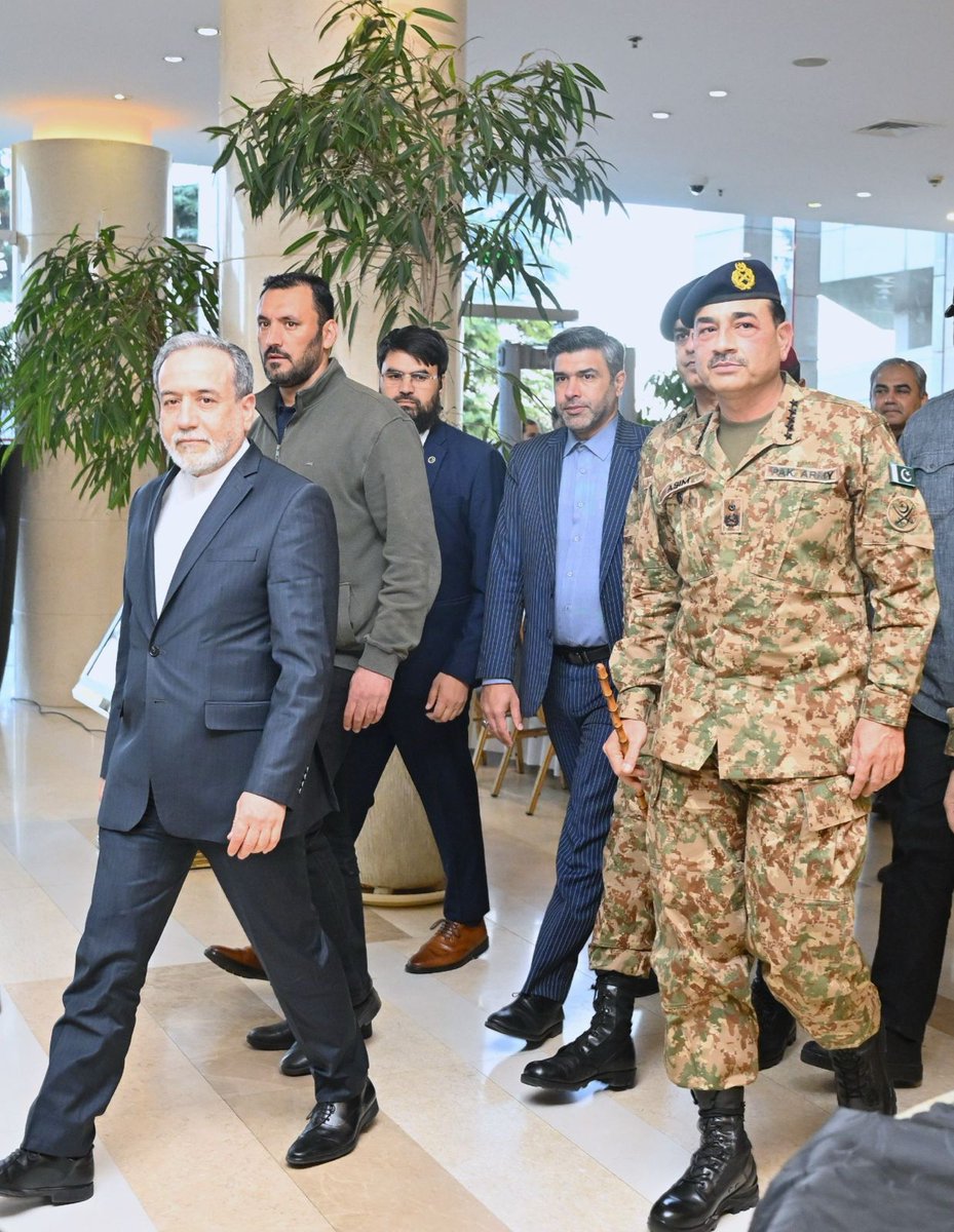 Building an Empire, Bridging Gaps 🤝🇵🇰

Pakistan Hamesha Zindabad ✊